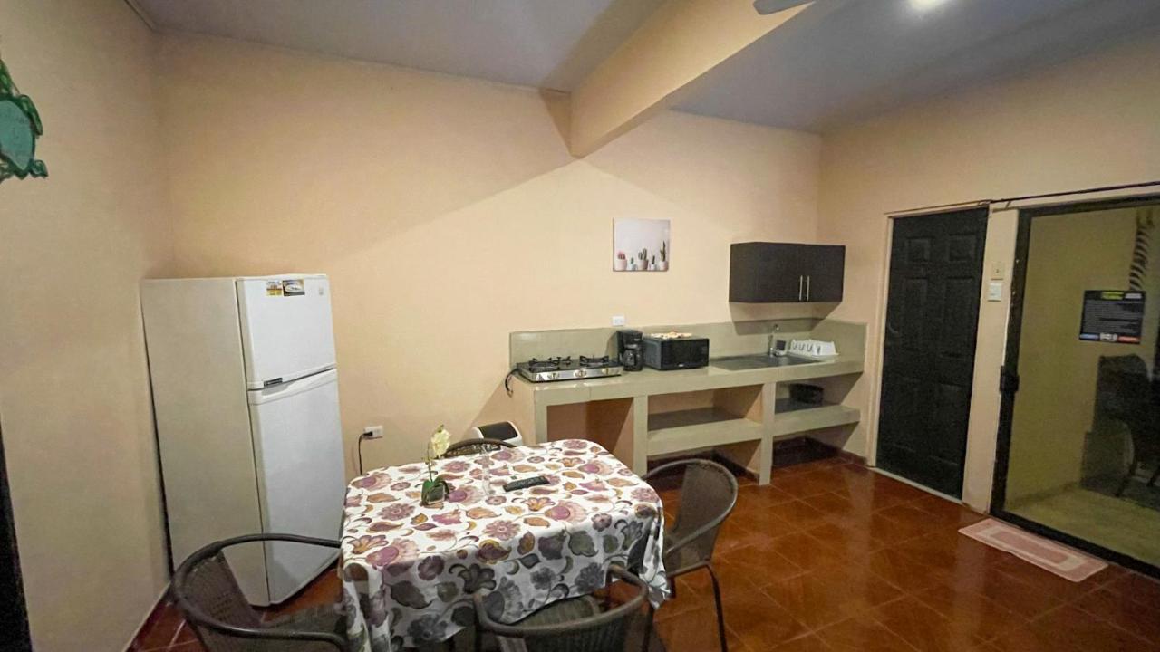 יקו Hotel Beachfront Vista Hermosa מראה חיצוני תמונה