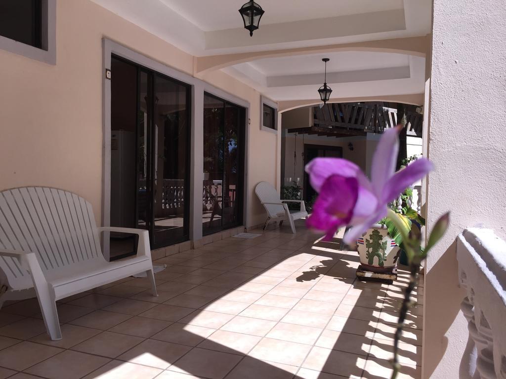 יקו Hotel Beachfront Vista Hermosa מראה חיצוני תמונה