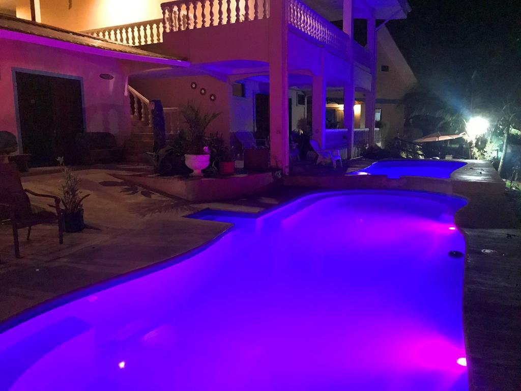 יקו Hotel Beachfront Vista Hermosa מראה חיצוני תמונה