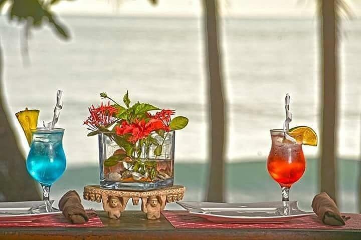 יקו Hotel Beachfront Vista Hermosa מראה חיצוני תמונה