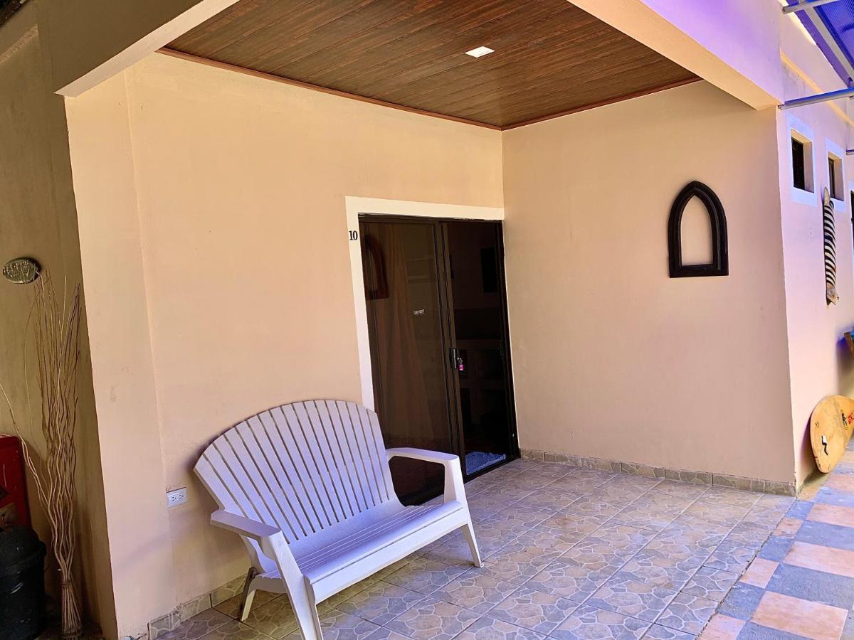 יקו Hotel Beachfront Vista Hermosa מראה חיצוני תמונה